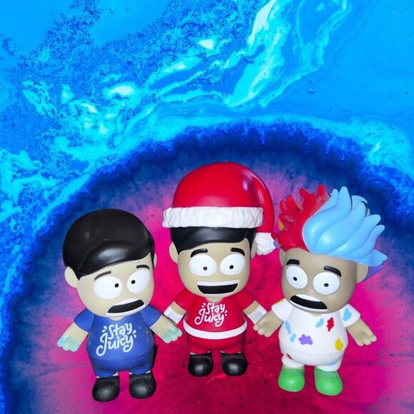 3 2017 Collector Mates Studio 71 Juice Box Figures Artist Santa Stay Juicy B3 - Picture 1 of 3